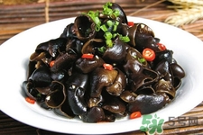 泡黑木耳用什么水泡？泡木耳用熱水還是涼水？