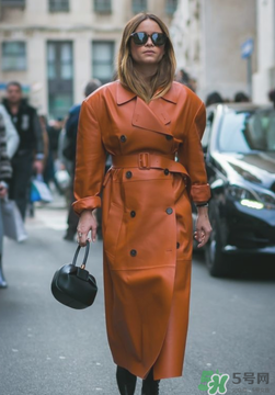 寬肩外套怎么搭配？寬肩外套怎么搭配好看？