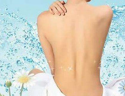 后背長痘怎么辦？后背長痘痘是怎么治