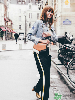 sandro鏈條包正品多少錢(qián)？sandro鏈條包專(zhuān)柜價(jià)格