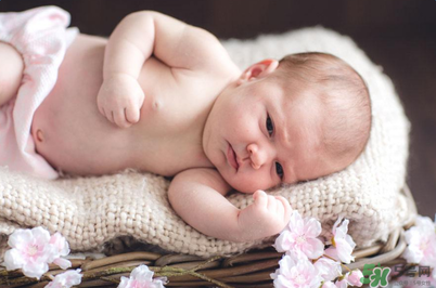 小兒心臟病早期癥狀有哪些？小兒心臟病早期癥狀是什么？