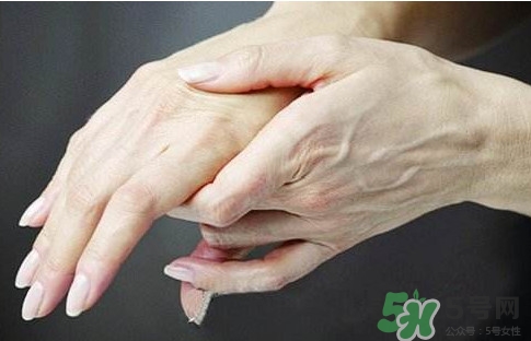 手腳發(fā)麻是缺鈣嗎？手腳發(fā)麻是不是缺鈣