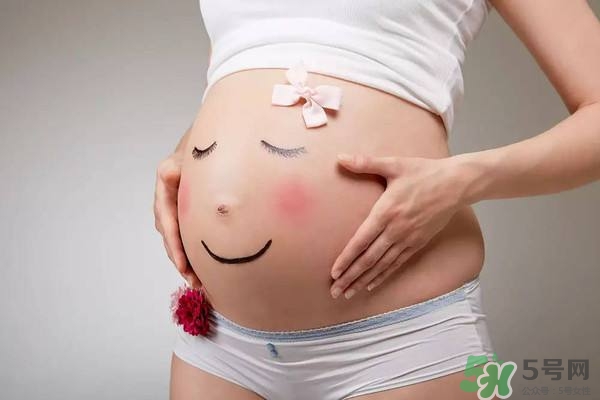 妊娠線看可以看胎兒性別嗎？妊娠線看可以男女嗎？