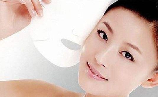 太陽穴長痘怎么回事？為什么太陽穴附近會長痘