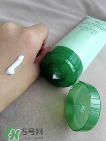 boots小黃瓜洗面奶怎么用？boots小黃瓜洗面奶使用心得