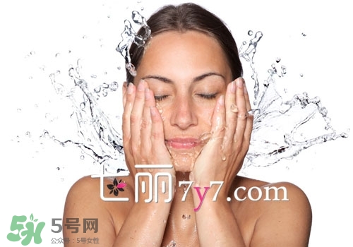 北海道馬油洗面奶怎么樣？loshi北海道馬油洗面奶好用嗎？