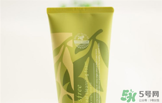 悅詩風(fēng)吟綠茶洗面奶適合什么膚質(zhì)？悅詩風(fēng)吟洗面奶適合油性肌膚嗎？