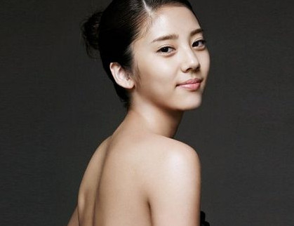 后背長痘怎么辦？后背長痘痘是怎么治