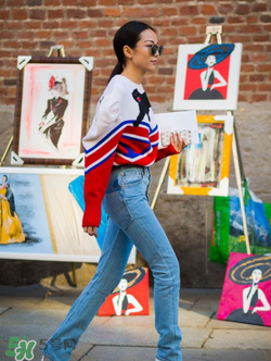 春天穿毛衣怎么搭配？春天穿毛衣怎么搭配好看？