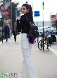 雙肩包怎么搭配？雙肩包怎么搭配好看？