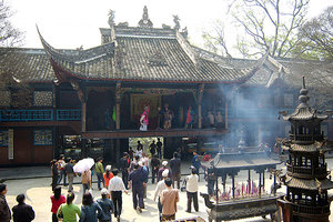 清明節(jié)吃什么食物？清明節(jié)吃什么傳統(tǒng)食物？