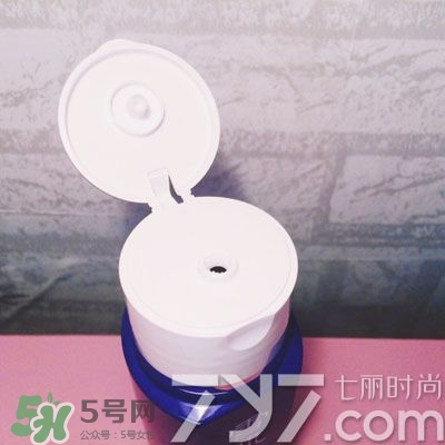 雪肌精洗顏粉和洗顏乳哪個好？雪肌精洗顏粉和洗顏乳區(qū)別