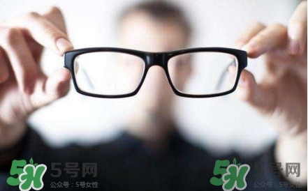 近視眼吃什么對眼睛好？近視眼吃什么好