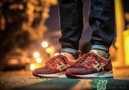 亞瑟士和耐克哪個(gè)好？asics和nike跑鞋哪個(gè)更好？