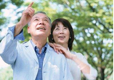 中老年人補(bǔ)鈣什么時(shí)間最好？中老年人補(bǔ)鈣注意事項(xiàng)