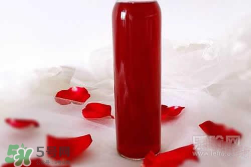 玫瑰水泡面膜怎么樣？玫瑰水怎么泡面膜？