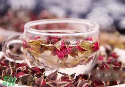 玫瑰水泡面膜怎么樣？玫瑰水怎么泡面膜？