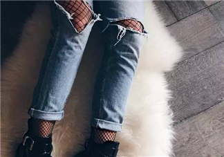 漁網(wǎng)襪牛仔褲怎么搭配好看？網(wǎng)襪破洞牛仔褲怎么搭配？