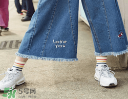 牛仔闊腿褲搭配什么鞋子？闊腿牛仔褲搭配什么鞋子好看？