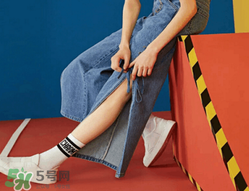 牛仔闊腿褲搭配什么鞋子？闊腿牛仔褲搭配什么鞋子好看？