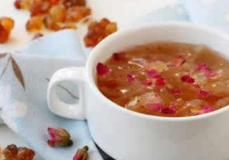 玫瑰水泡面膜怎么樣？玫瑰水怎么泡面膜？