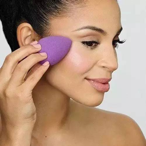 美妝蛋可以上隔離嗎？美妝蛋可以涂隔離霜嗎？