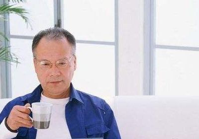 中老年人補(bǔ)鈣什么時(shí)間最好？中老年人補(bǔ)鈣注意事項(xiàng)