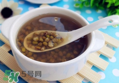 吃菠蘿舌頭麻怎么回事？吃菠蘿舌頭麻是過(guò)敏嗎