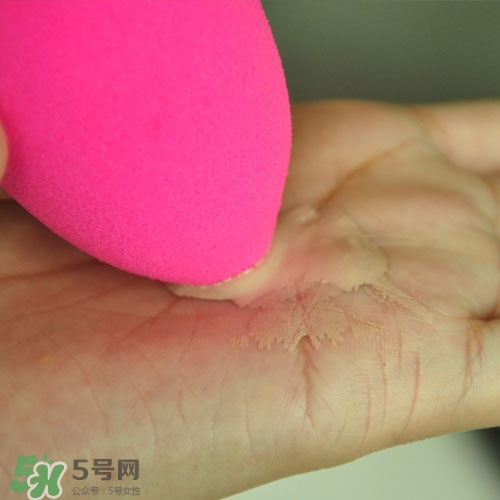 美妝蛋可以用香皂洗嗎？美妝蛋可以用肥皂洗嗎？