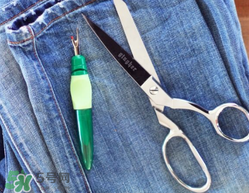 毛邊牛仔褲可以自己剪嗎？毛邊牛仔褲怎么剪？