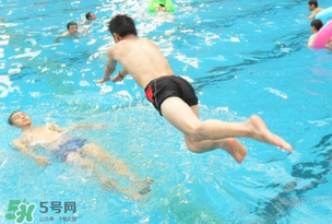 四月份可以游泳嗎？幾月份可以游泳？