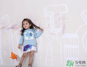 寶寶四月份穿什么衣服？四月份怎么給寶寶穿衣服？