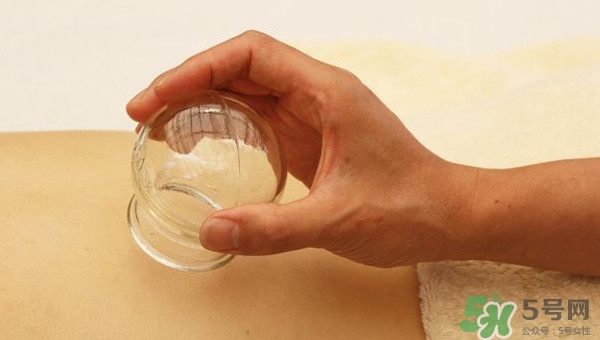 拔罐拔出水泡來怎么回事？拔罐出水泡是什么原因