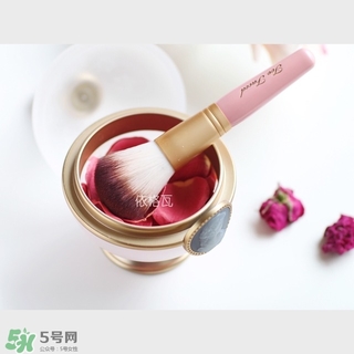 拉杜麗花瓣腮紅多少錢 拉杜麗花瓣腮紅專柜價格 拉杜麗花瓣腮紅多少錢 拉杜麗花瓣腮紅專柜價格