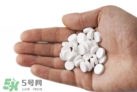 鈣片過期了還能吃嗎？鈣片過了保質期能吃嗎