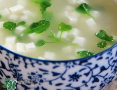 菱角菜是發(fā)物嗎?菱角菜孕婦可以吃嗎? 菱角菜是發(fā)物嗎?菱角菜孕婦可以吃嗎?