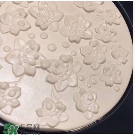紀(jì)梵希花朵浮雕彩妝盤多少錢？紀(jì)梵?；ǘ涓〉窀吖庑奕荼P價(jià)格