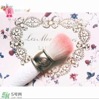 拉杜麗花瓣腮紅多少錢 拉杜麗花瓣腮紅專柜價格 拉杜麗花瓣腮紅多少錢 拉杜麗花瓣腮紅專柜價格