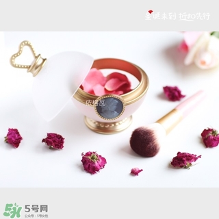 拉杜麗花瓣腮紅多少錢 拉杜麗花瓣腮紅專柜價格 拉杜麗花瓣腮紅多少錢 拉杜麗花瓣腮紅專柜價格