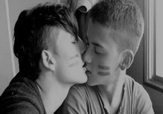 怎樣快速識(shí)別gay？為什么直男也喜歡看gay片