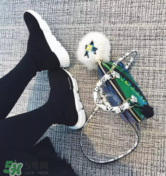 今年流行乾隆皇帝的鞋是什么牌子？乾隆皇帝同款鞋是哪個(gè)品牌？