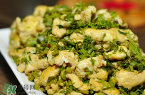 香椿炒雞蛋用焯水嗎？香椿炒雞蛋怎么焯水？