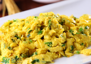 哺乳期可以吃香椿炒雞蛋嗎？哺乳期可以吃香椿炒雞蛋嗎？