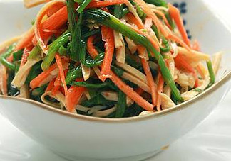 水芹菜怎么吃？水芹菜的做法