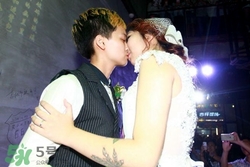 我和帥氣小伙在合租屋內(nèi)的搞笑囧事 我和帥氣小伙在合租屋內(nèi)的搞笑囧事