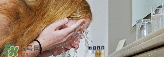 2017卸妝巾哪個(gè)牌子好？2017卸妝巾品牌排行榜