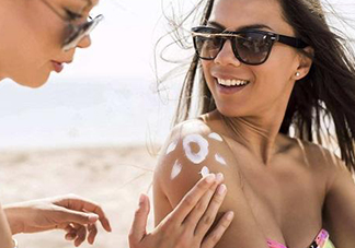 防曬霜和粉底液哪個好？防曬霜和粉底液的區(qū)別