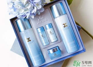 jayjun水乳套盒粉色藍(lán)色那個(gè)好？jayjun水乳粉色藍(lán)色區(qū)別