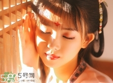 子宮內(nèi)膜脫落有什么感覺?子宮內(nèi)膜脫落有什么癥狀? 子宮內(nèi)膜脫落有什么感覺?子宮內(nèi)膜脫落有什么癥狀?