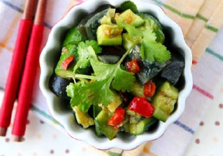 香椿和皮蛋能一起吃嗎？香椿拌皮蛋做法大全